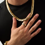 Full Cuban set on chest
